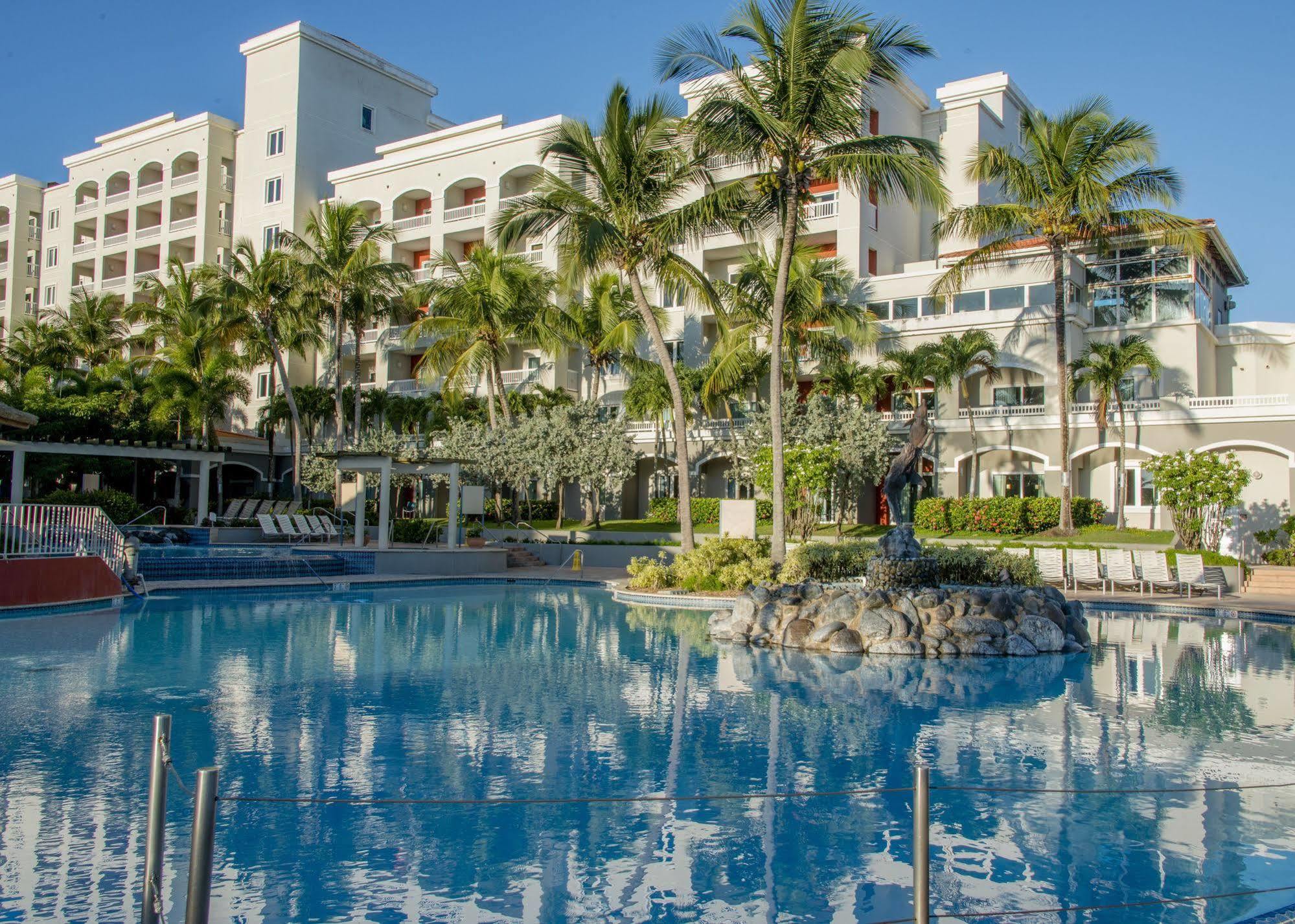 Aquarius Vacation Club At Dorado Del Mar Hotel Buitenkant foto